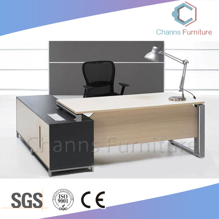 Popular Metal Frame Office Furniture L Shape Computer Desk Executive Table (CAS-MD1876)