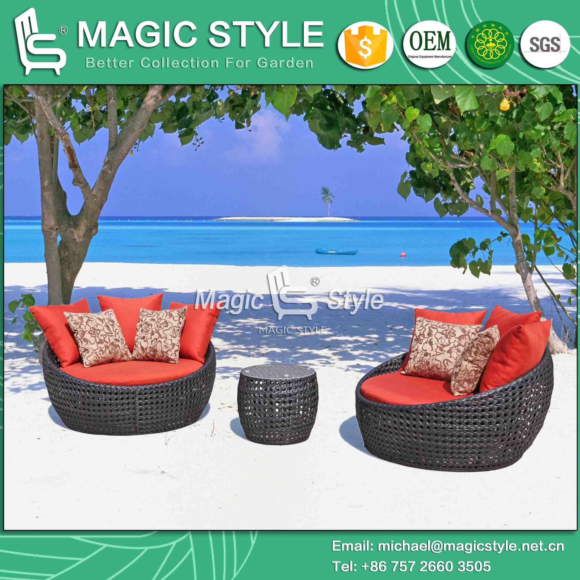 Viro Wicker Daybed Wicker Sunbed Rattan Deck Bed Garden Double Bed Outdoor Sunbed with Cushion