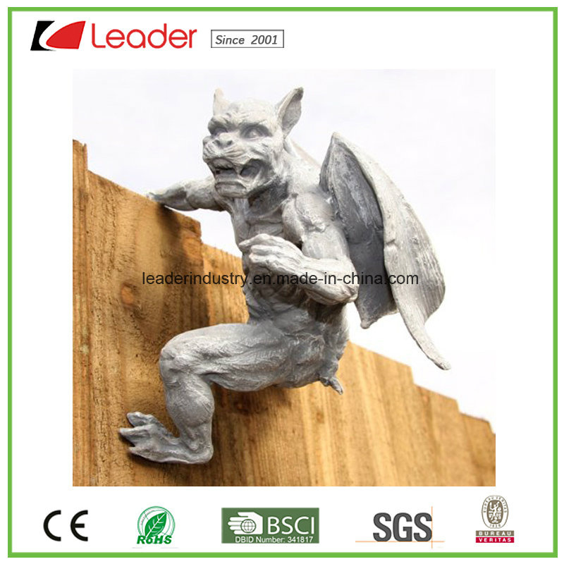 Polyresin Gargoyle Fence Hanger Statue for Garden Decorative