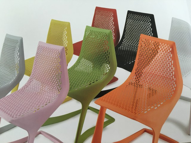 New Design Black Chair with Hole Plastic Injection Mould