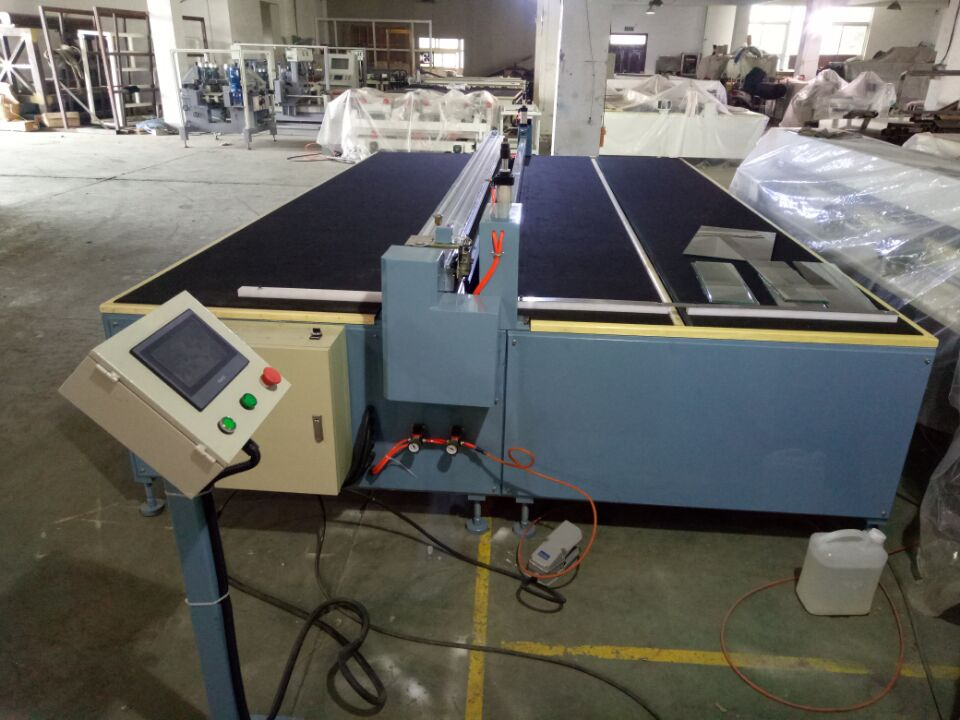 Ygl-3826 Semi-Automatic Laminated Glass Cutting Table