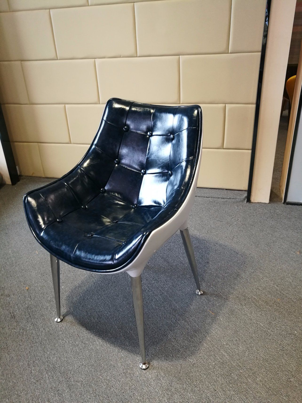 High Quality Fiber Glass Leisure Chair (EC-023)