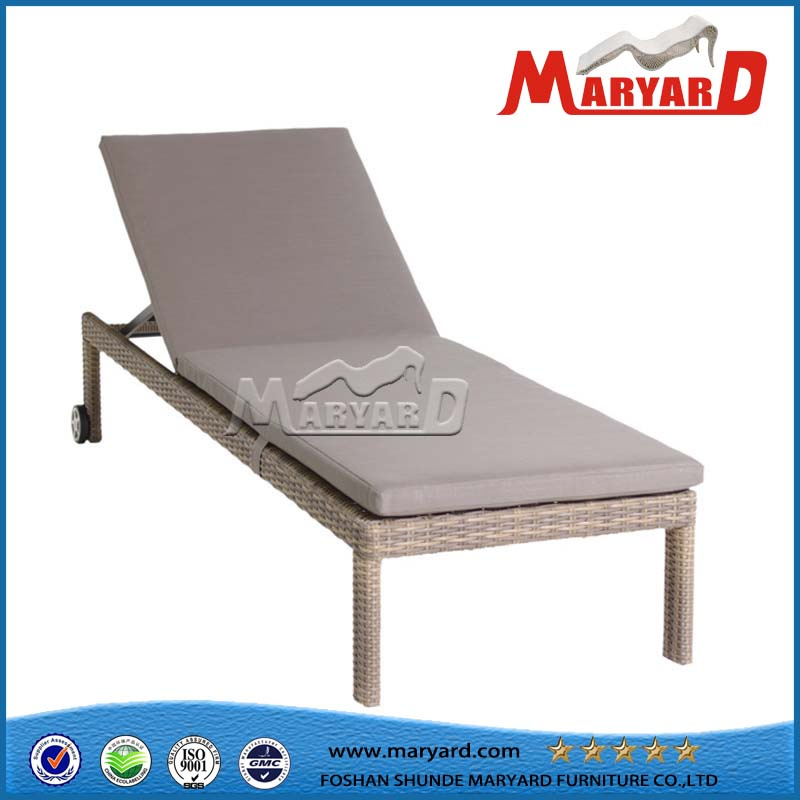 Rattan Sun Lounger with Wheels