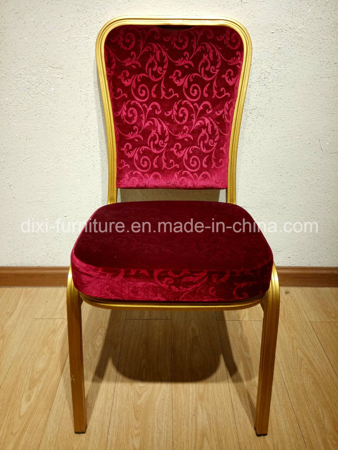 2016 Modern Wholesale Hotel Iron Frame Banquet Chair
