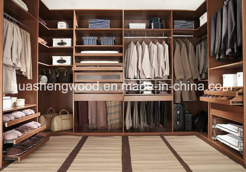 Modern Wardrobe with Sliding Doors