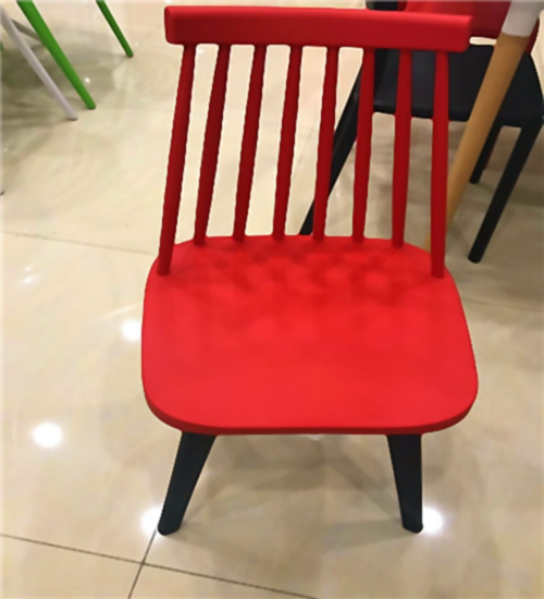 Wooden Leg Chair Plastic Banquet Furniture PP Dining Chair