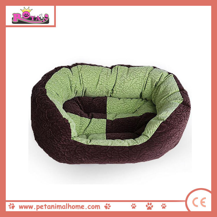 Winter Warm Pet Bed in Green