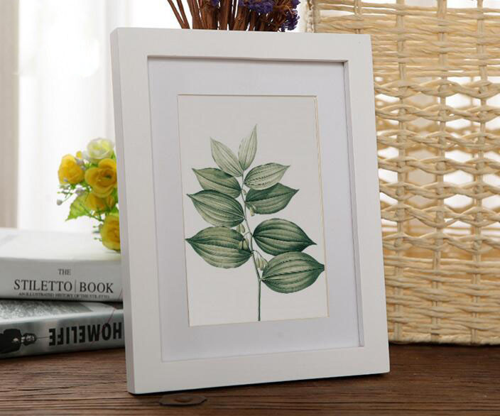 Low Cost High Grade Solid Wood Decoration Photo Frame Can Be Table and Hanging on The Wall