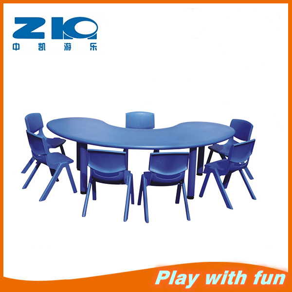 Round Moon Kids Plastic Tables for Sale