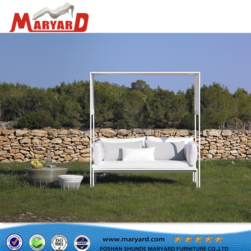 Fashion Style Outdoor Furniture Daybed and Sunbed