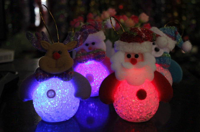 OEM Christmas Snowman Decoration and Craft with Colorful LED