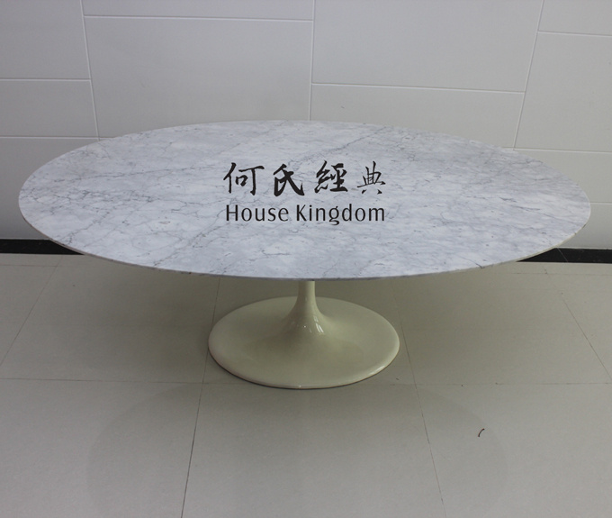 Tulip Oval Table Eero Saarinen