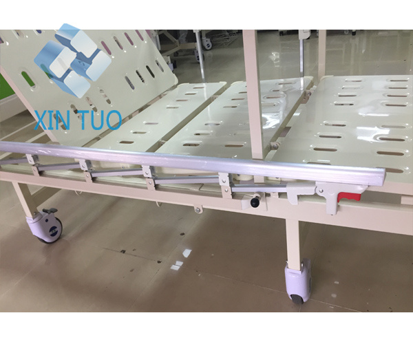 Factory Direct Price Hospital Equipment Hand Operated Hospital Bed