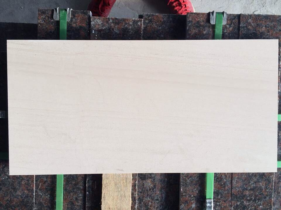 Honed Wall Tile Moca Cream Limestone, Lime Stone for Wall