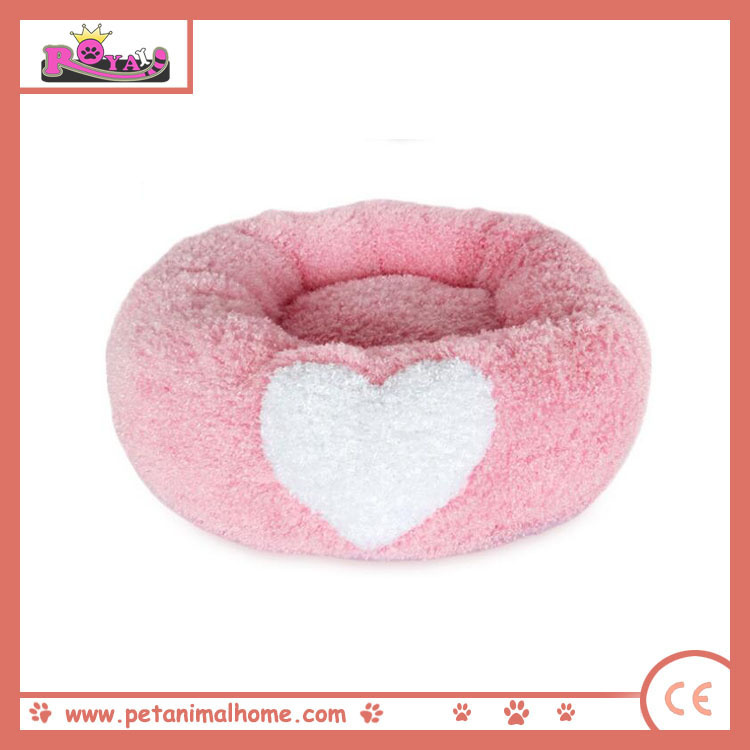 Heart-Shaped Pet Bed in Pink