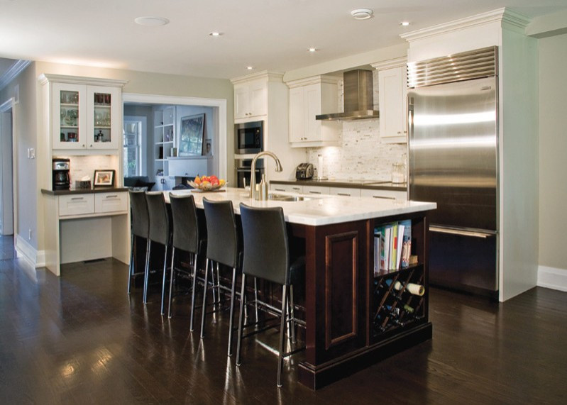 American Wood Kitchen Cabinet with Marble Top