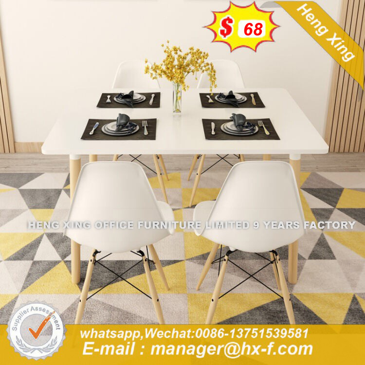 Edge Wooden Iron Crank Cheap Solid Surface Dining Table (HX-8DN027)