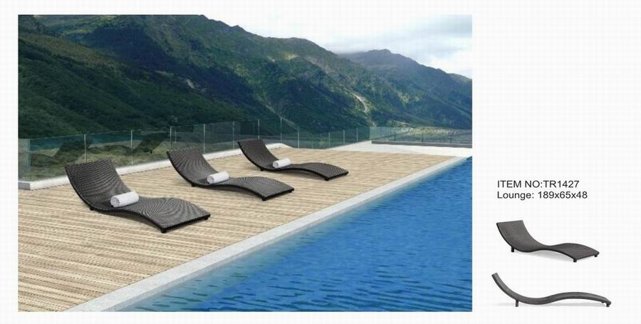 outdoor Rattan and Wicker Bed Patio Lounge