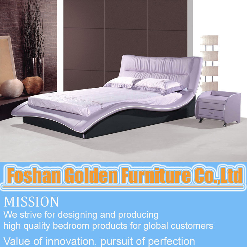 Leather Bed (2821)