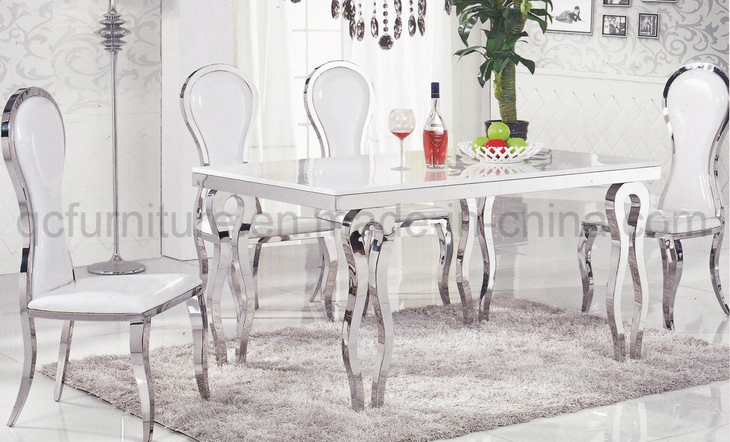 MID-East Style High Quality Dining Table