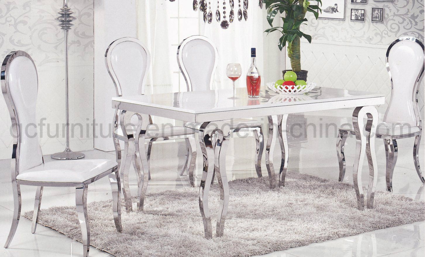 MID-East Style High Quality Dining Table