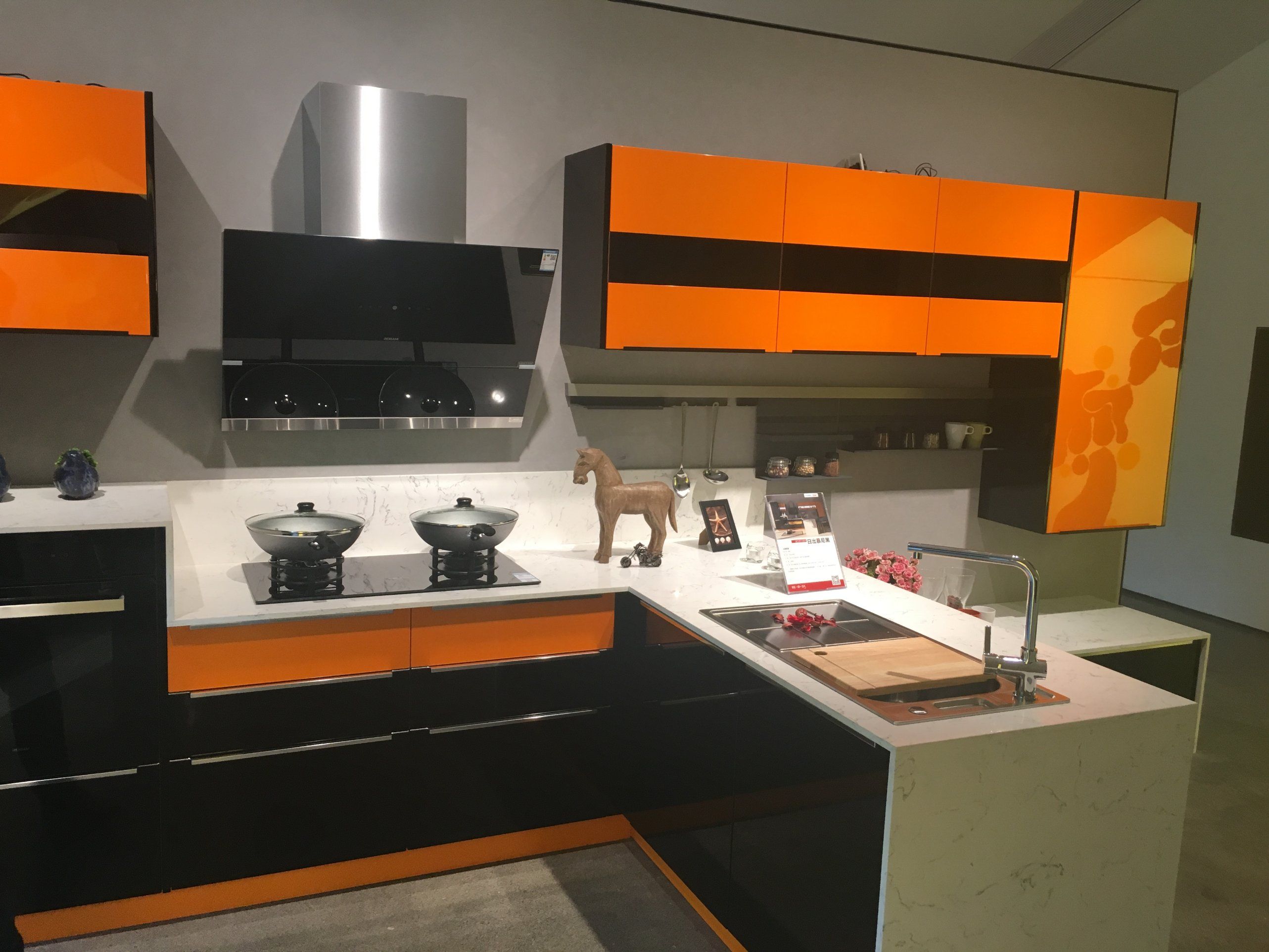 2018 Australia Project High Gloss Lacquer Kitchen Cabinet
