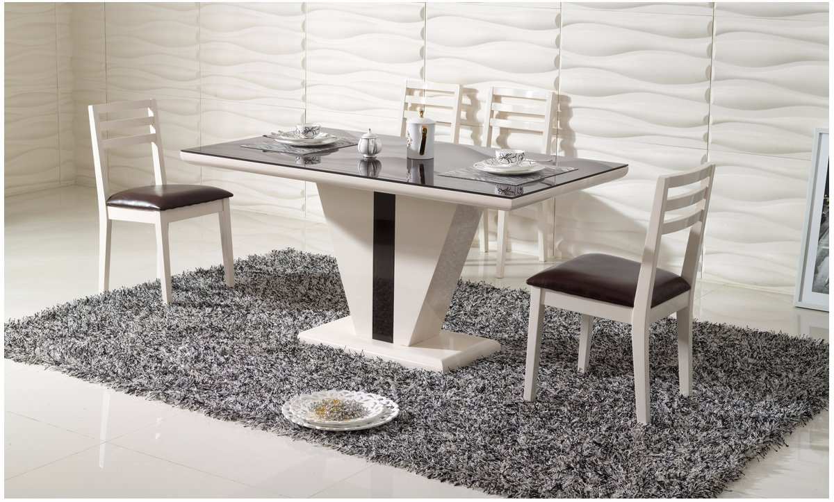 Black PU Dining Chair and Glass Top Table (CT-147 CY-147)