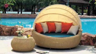 Luxury Furniture Sofa Bed Rattan Daybed with Canopy