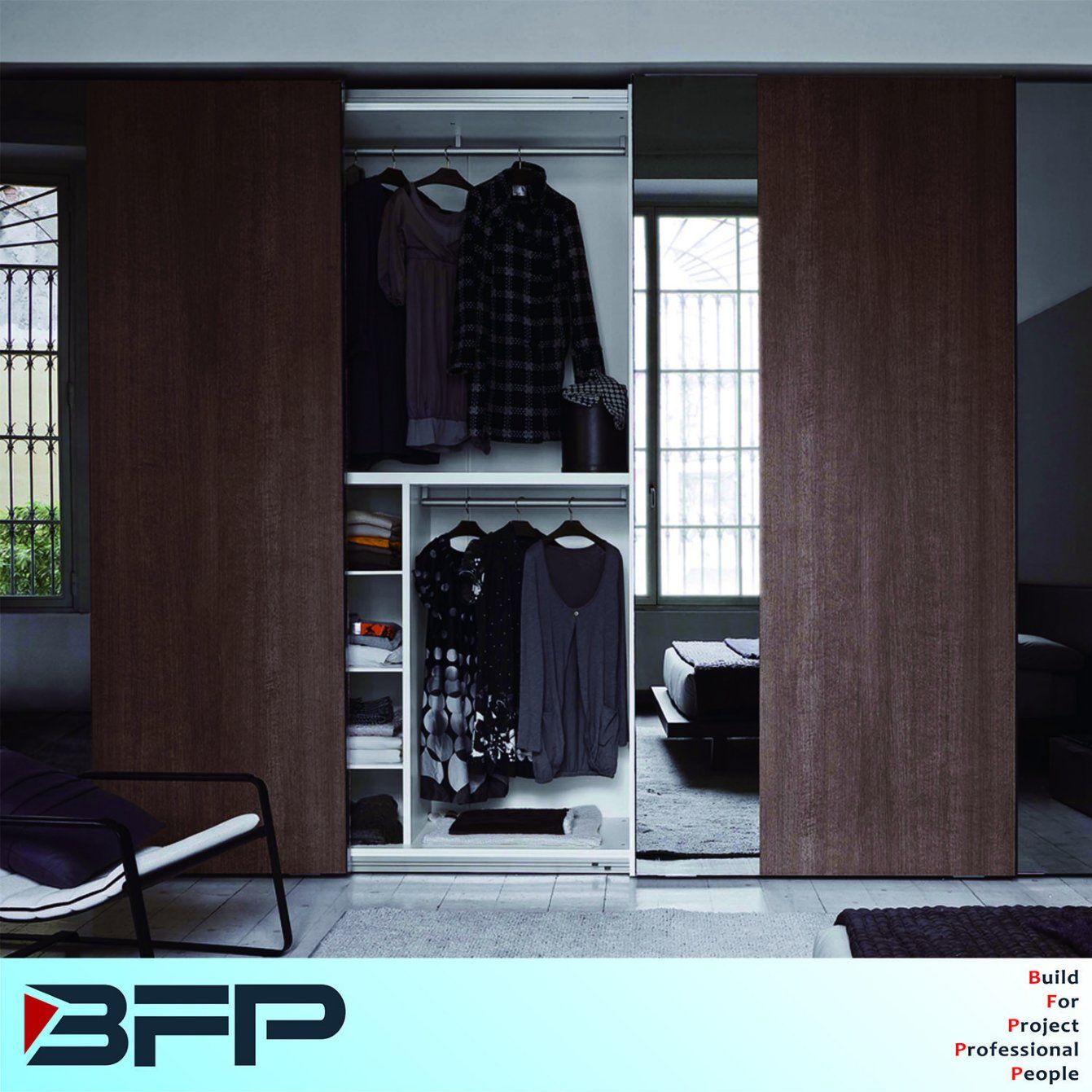 Classic Style Wooden Sliding Door Wardrobe Closet with Mirror