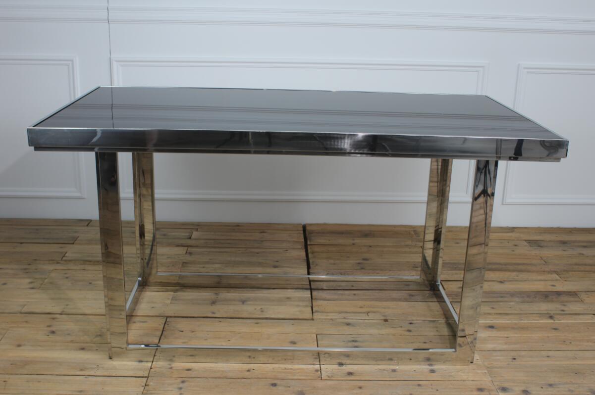 Luxury Stainless Steel with Balck Glass Top Dining Table