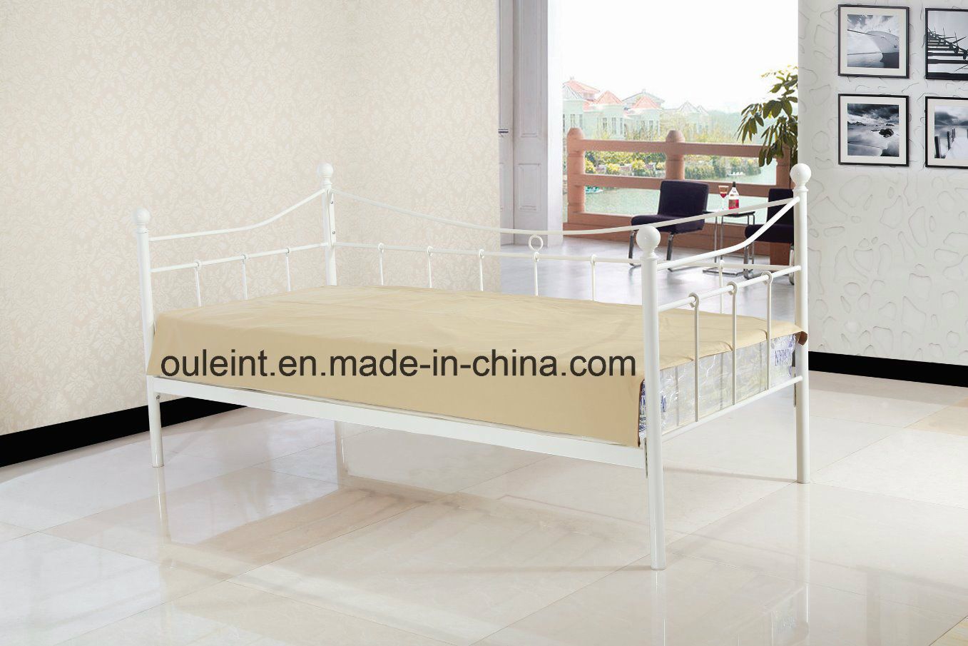 Simple Metal Single Sofa Bed Day Bed (OL17141)