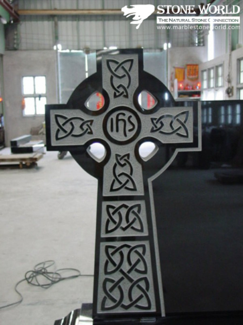 Granite Stone Monument / Tombstone with Custom Design - Tt29