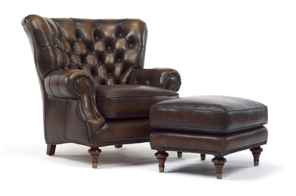 Antique Chesterfield Leather Chair Hotel Furniture with Stool (CB339)