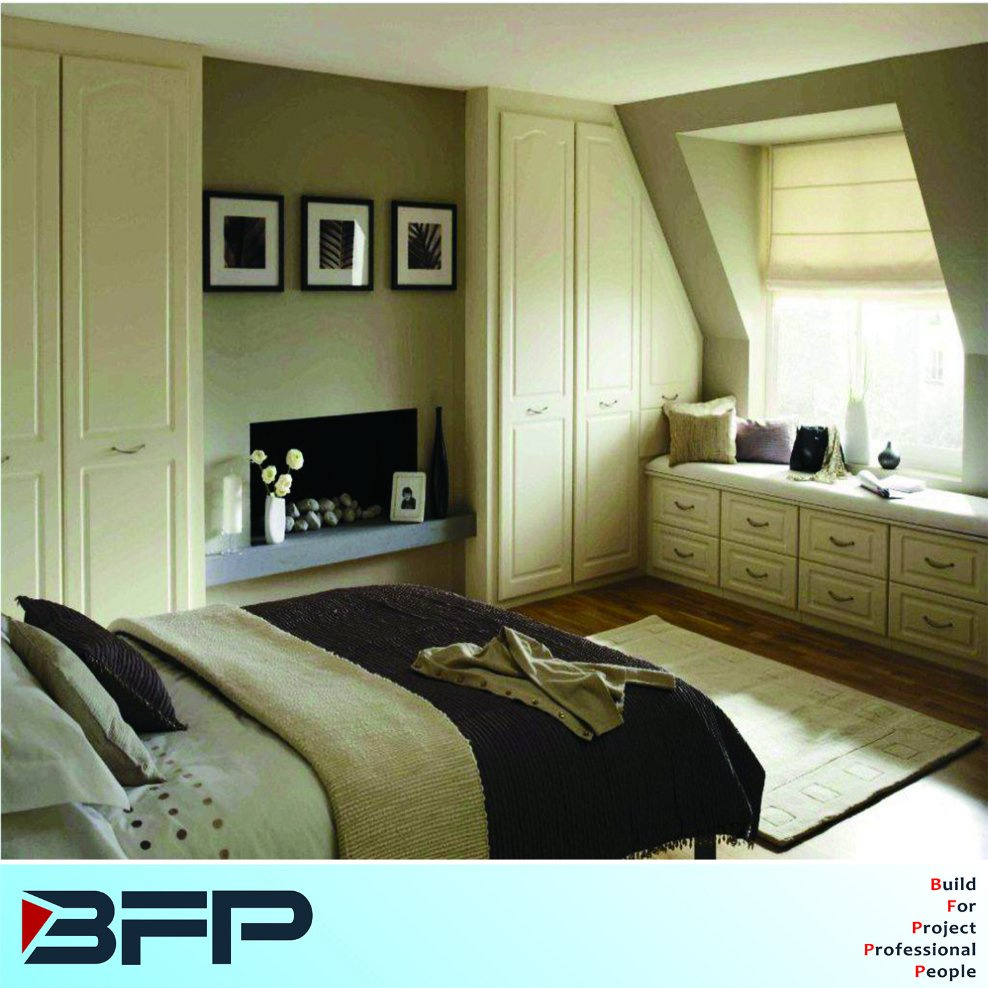 Classical Style Bedroom Wardrobe Cabinet for Attic