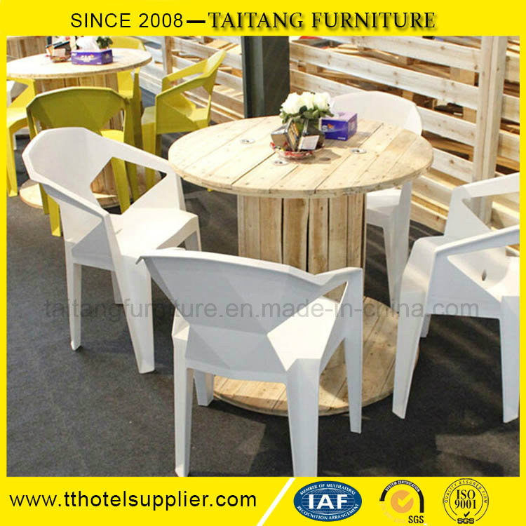 Leisure Plastic Chair Geometry Chair