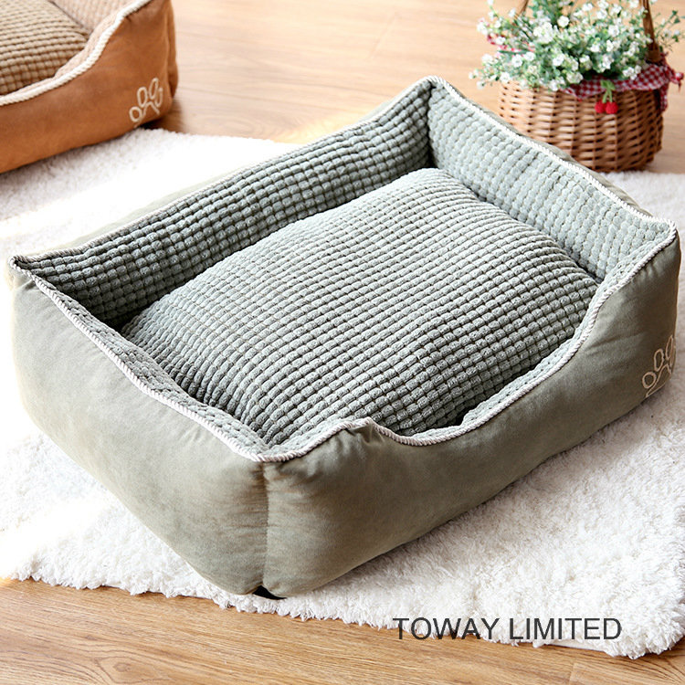 Coral Fleece Dog Matts Anti Skid Flocked Pet Square Beds