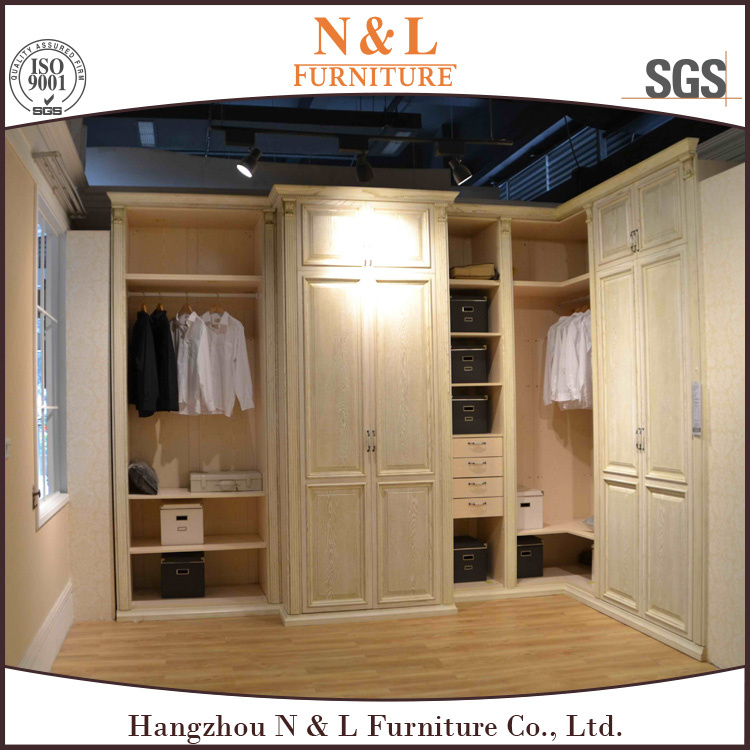 N & L Custom Made MDF MFC Bedroom Furniture Walk in Wardrobe