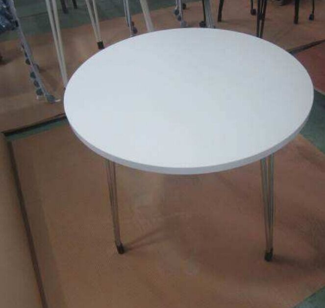 Concise Round Dining Table