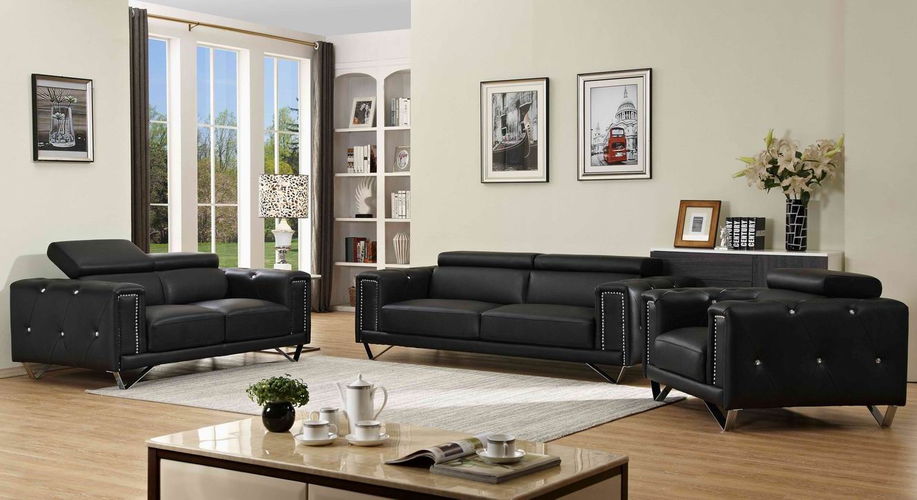 Modern Sofa with Crystal on The Arm