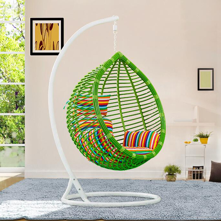 Garden Furniture Hanging Chair Wicker Egg Chair Outdoor Rattan Swing Chair (D017A)
