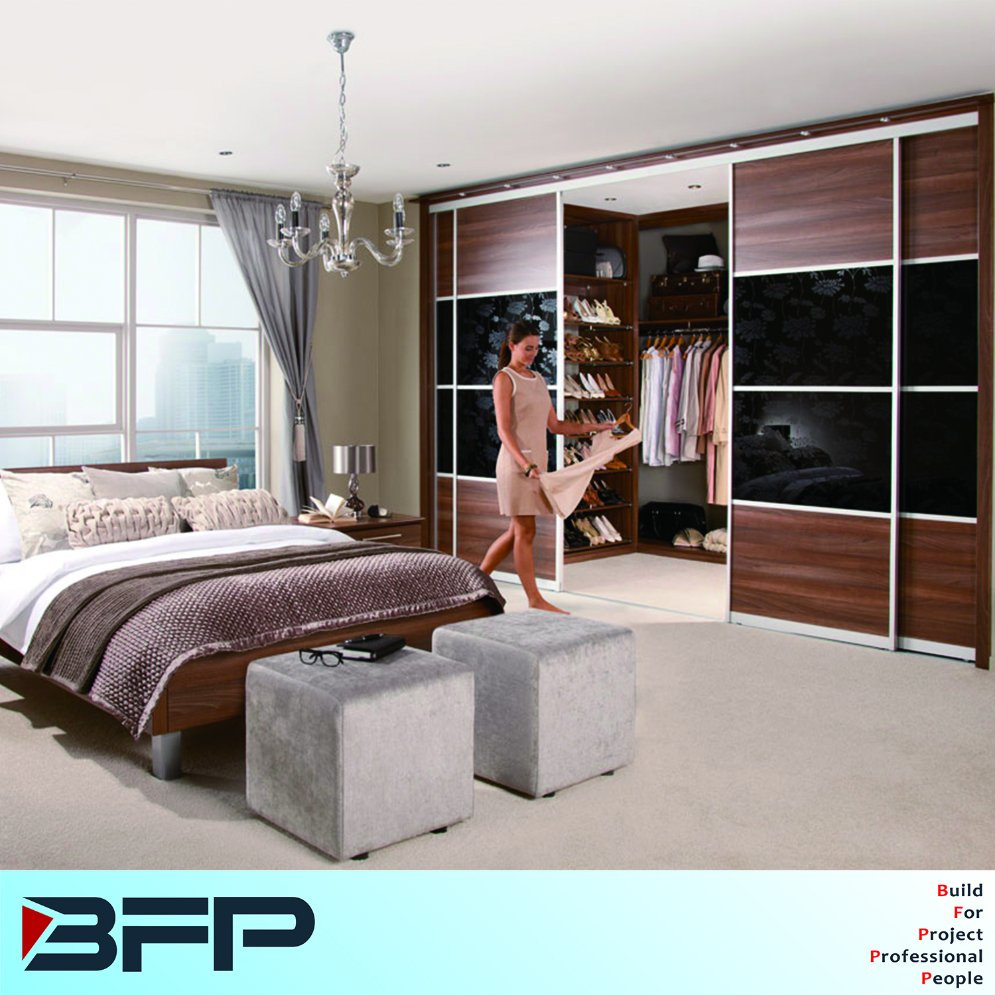 Sliding Wardrobe Walk in Closet Wooden Furniture
