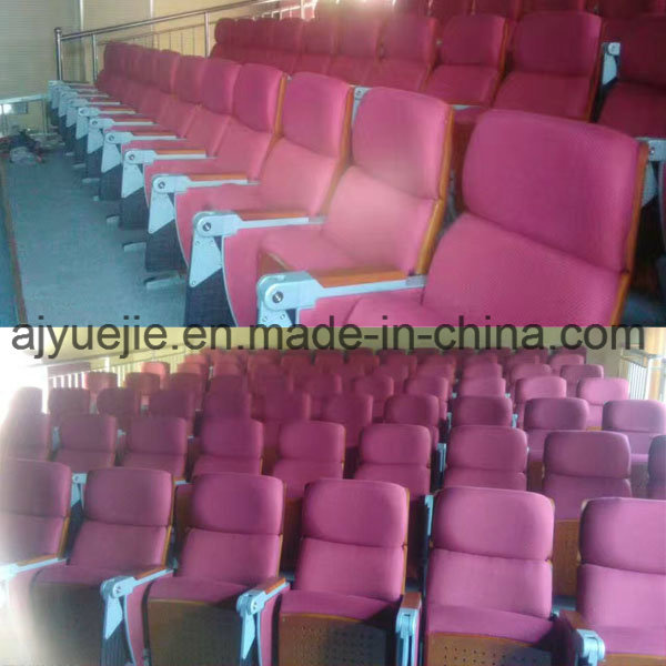 Morden Fashion Style Fabric Covering Folded Church Chair Yj1614r