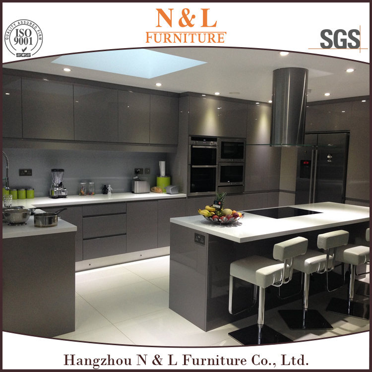 N & L Wood Kitchen Furniture with Painting Door