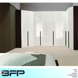 Glossy Free Standing Bedroom Wardrobe Closet