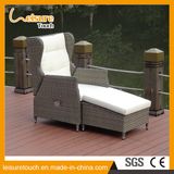 Classic Fashion Modern Outdoor Garden Furniture Aluminum Frame Rattan Folding Beach Deck Chair