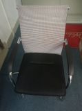 Hot Sale Popular Fixed Apricot Back Black Seat Mesh Chair