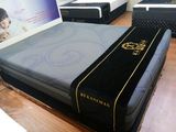 2018 New Designed Latex Mattress/Gel Memory Foam Mattress/Foam Mattress/Roll Packing Mattress/Mattress in Box/OEM Mattress/Home Furniture