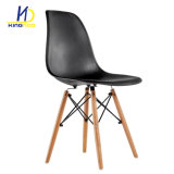 Cheap PP Plastic Material Wooden Legs Dining Room Chair