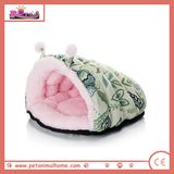 Cartoon Cute Winter Pet Bed in Green