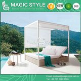 Hotel Wicker Sunbed with Cushion Outdoor Daybed with Pillows Garden Sun Bed Rattan Wicker Daybed Leisure Wicker Double-Bed Patio Furniture